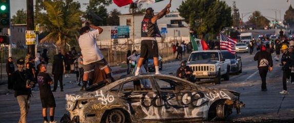 Prosvjed na ulicama Los Angelesa