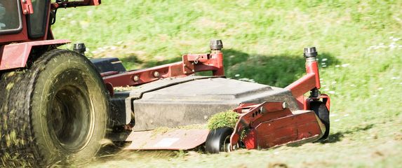 Ilustracija; Kosilica za travu