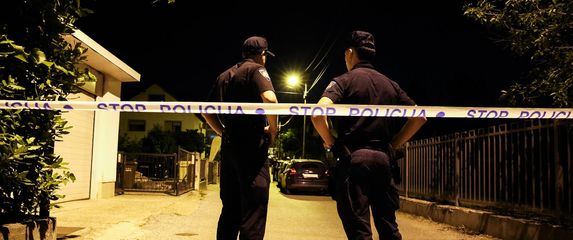 Policija pronašla dva tijela u garaži - 3