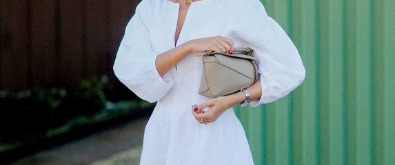 Bijela haljina u street style izdanju s Tjedna mode