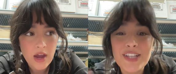 Konobarica kako dijeli scenu iz restorana