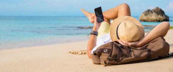 Tehnologija na plaži, ilustracija