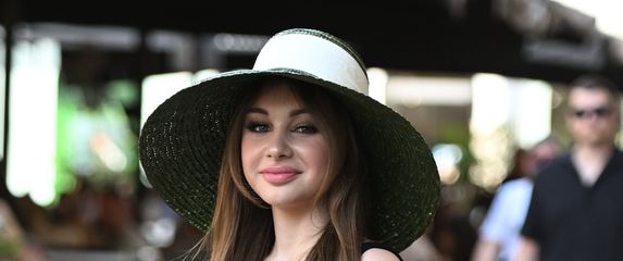 Zagrebačko izdanje s torbom modne kuće Jacquemus