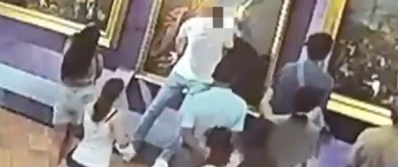 Neoprezni turist oštetio je sliku u talijanskoj galeriji