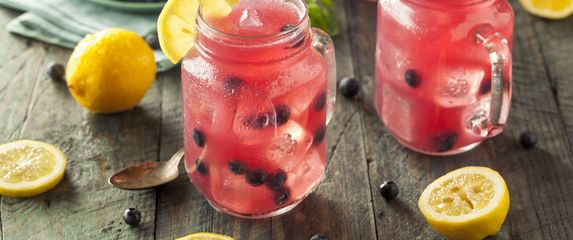 Limunada s borovnicama