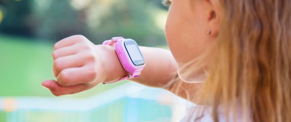 Danas je djecu moguće pratiti preko raznih pametnih uređaja