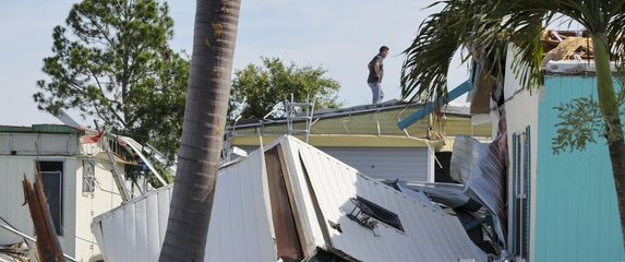 Razrušena kuća u SAD-u