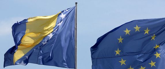 Zastava BiH i EU-a