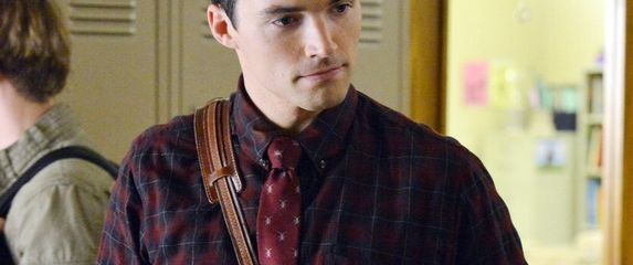 Ian Harding - 8
