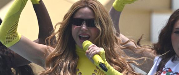 Shakira - 2