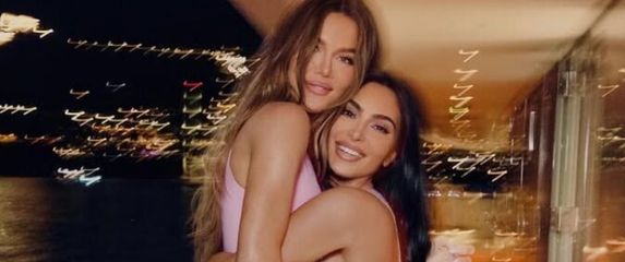 Kim i Khloe Kardashian