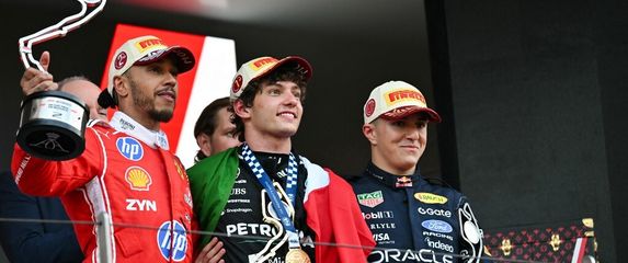 Hamilton, Antonelli i Hadjar