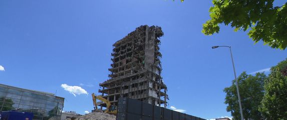 Rušenje Vjesnika - 3