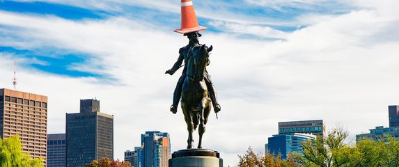 Kip u Bostonu s čunjem na glavi