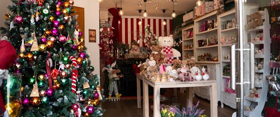 Winnie’s Christmas Shop