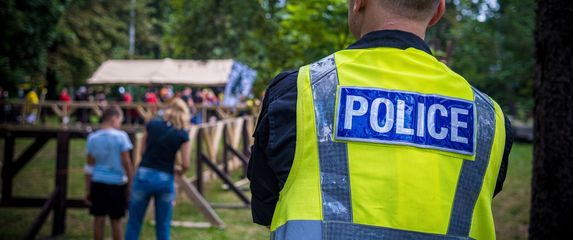 Policajac na terenu