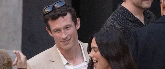 Dua Lipa i Callum Turner - 3