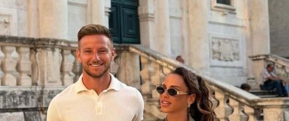 Ivan Rakitić i Raquel Mauri - 5