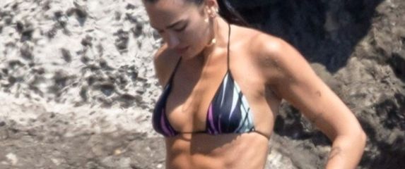 Dua Lipa - 4