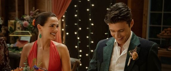 Nick Robinson i Zoey Deutch - 2