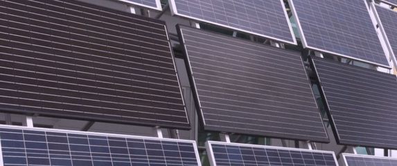 Solarni paneli (Screenshot: Informer)