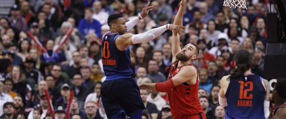 Russell Westbrook u akciji protiv Toronta (Foto: AFP)