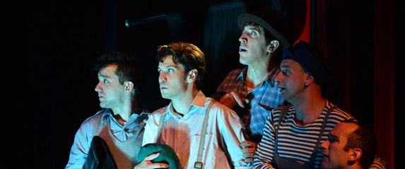 Scena iz predstave Zvižduk s Bukovca