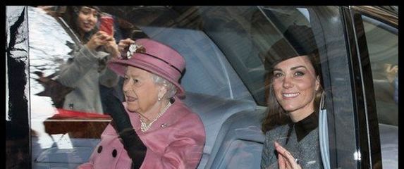 Kate Middleton i kraljica Elizabeta (Foto: Profimedia)