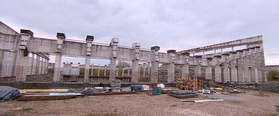 Škola koju obnavljaju učenici koji u nju idu (Foto: Dnevnik.hr) - 2