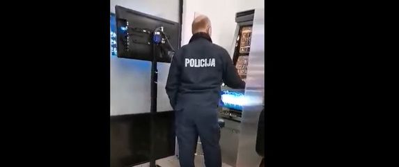 Policajac u kladionici