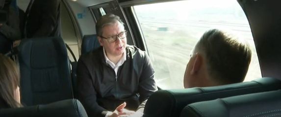 Aleksandar Vučić u vlaku - 2