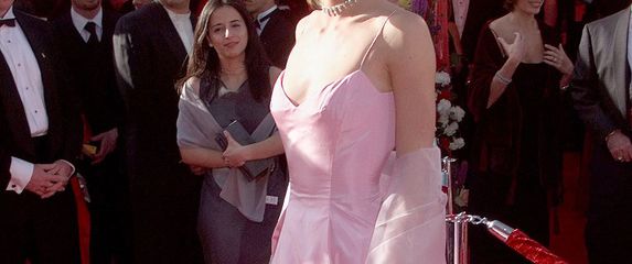 Ružičasta kreacija Ralpha Laurena smatra se jednom od najboljih oskarovskih haljina svih vremena