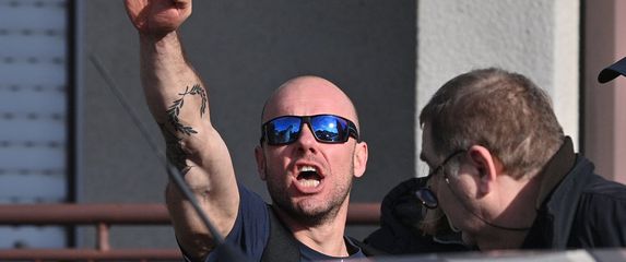 Uhićen Juraj Mesić koji je rasistički vrijeđao strance u Zagrebu - 9