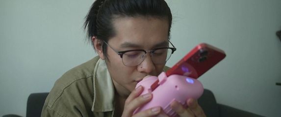 Uređaj za ljubljenje na daljinu - 1