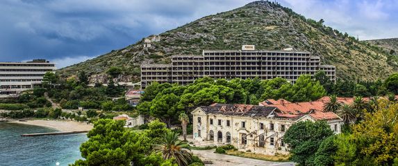 Napušteni i devastirani hoteli u Kuparima - 4