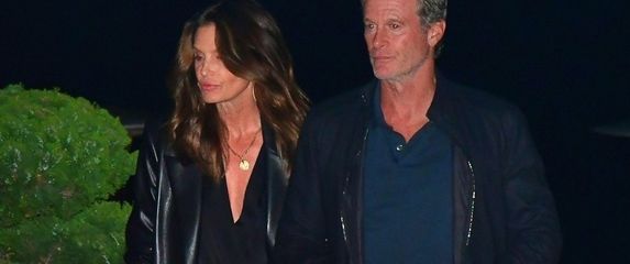 Supermodel Cindy Crawford i njezin suprug Rand Gerber večer su proveli s prijateljima