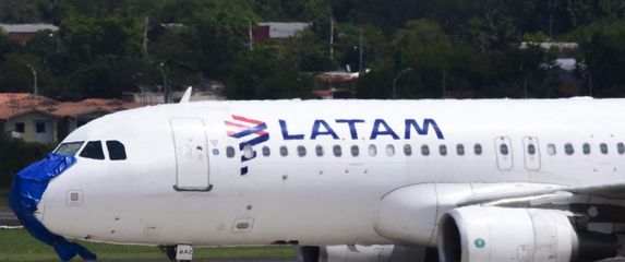 Ilustracija aviona kompanije LATAM