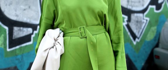 Zelena haljina u street style izdanju