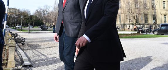 Predsjednik Zoran Milanović pojavio se na pressici čelnika SDP-a Peđe Grbina - 15