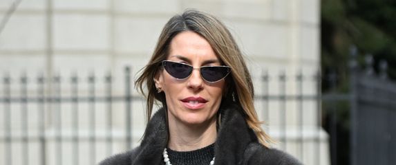 Zgodna dama sa zagrebačke špice u odličnom zimskom street style izdanju