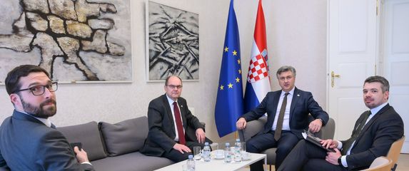 Andrej Plenković je na sastanku s Christianom Schmidtom opet pozvao na smirivanje tenzija u BiH