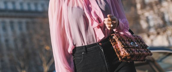 Ružičaste košulje i bluze omiljene su u proljetnim mjesecima