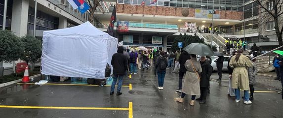 Studenti blokirali RTS