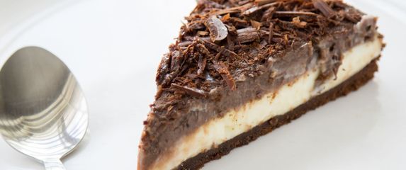 Troslojna torta koja se ne peče