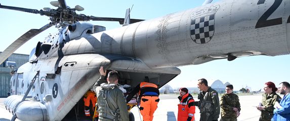 Ozlijeđeni iz Makedonije stigli u RH - 1