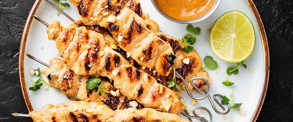 Umak na bazi miso paste super će se sljubiti i s pečenim mesom