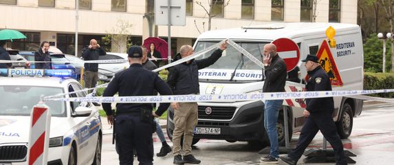 Očevid nakon pokušaja pljačke banke u Splitu - 2