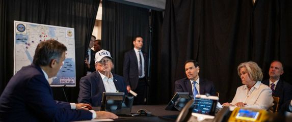 Donald Trump i njegov tim tijekom napada na Iran