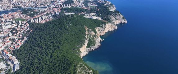 Otpadne vode u moru u Dubrovniku