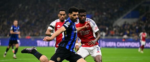 Mehdi Taremi protiv Arsenala